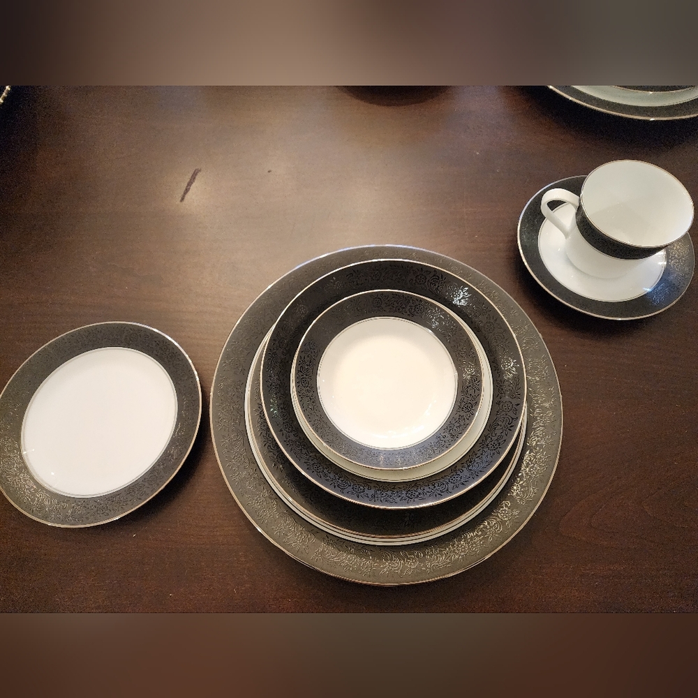 7 Dish Set Noritake Mirano China Black Floral Vintage Platinum Plates Dinnerware